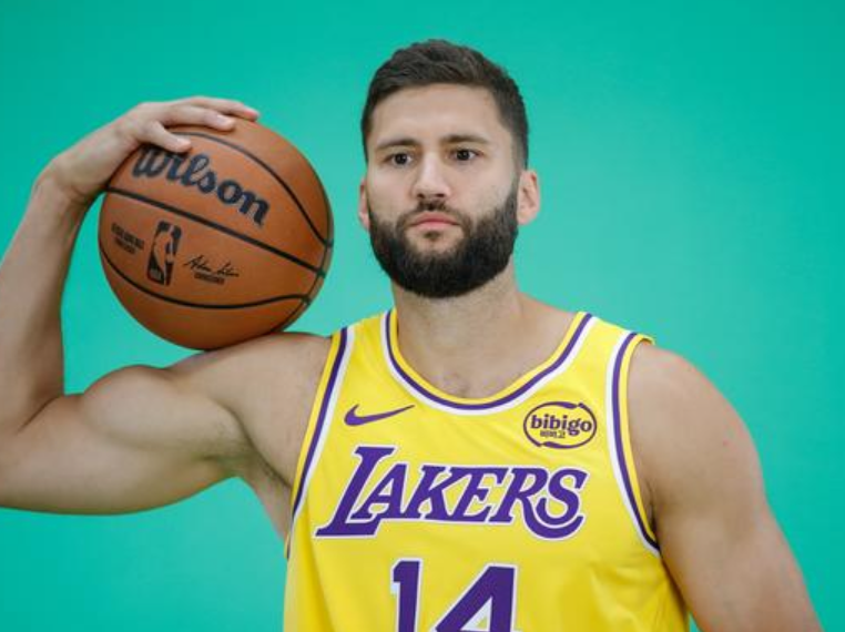 博狗体育官方网站-2天已经伤2个!湖人,你这训练营啥问题啊